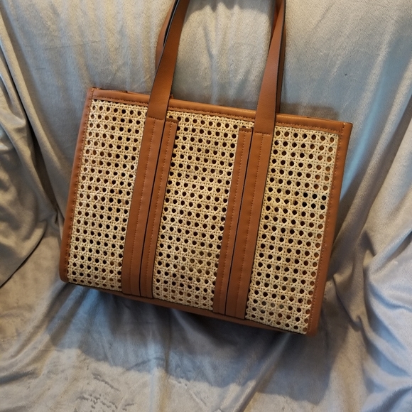 vince camuto indra tote